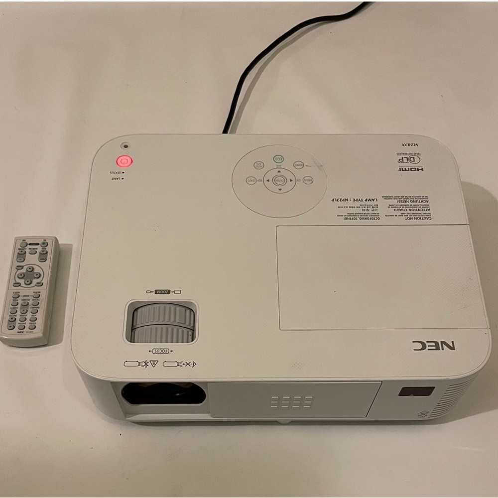 NEC M283X Projector - Picture 3 of 7